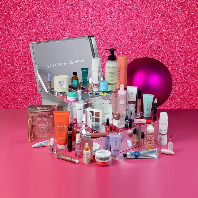 PSA: We have a sneak peak inside the Sephora advent calendar